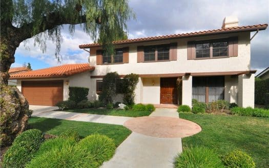 21775 Woodland Crest Dr Woodland Hills, CA 91364