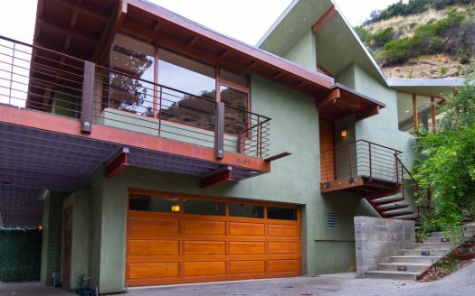 3489 MANDEVILLE CANYON Road Los Angeles, CA 90049