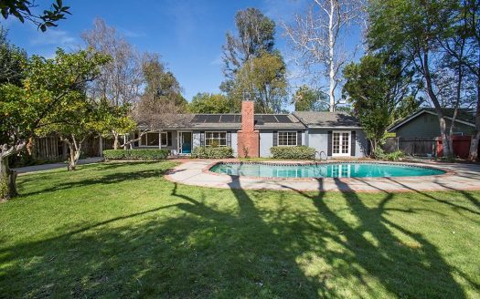 23127 SYLVAN Street Woodland Hills, CA 91367