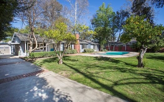 23127 SYLVAN Street Woodland Hills, CA 91367