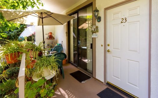 10229 VARIEL Avenue #23 Chatsworth , CA 91311