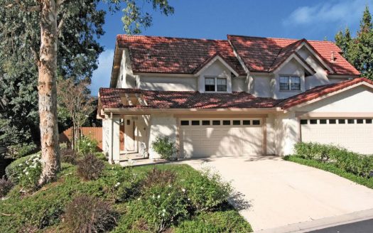 30496 Passageway Pl, Agoura Hills, CA 91301