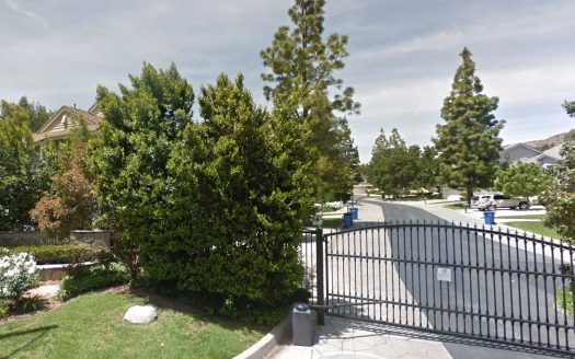 Meadow Oak Townhomes in Thousand Oaks