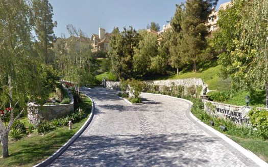 Westlake Pointe Townhomes