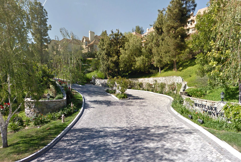 Westlake Pointe Townhomes