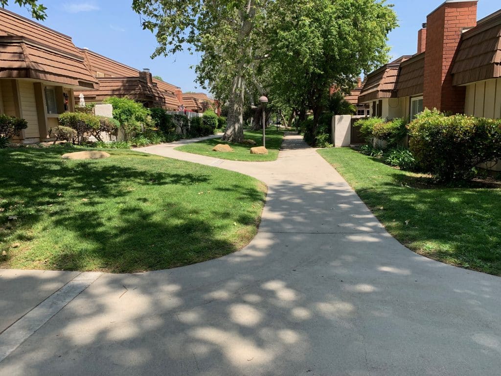 Rockpointe Condos and Condominiums