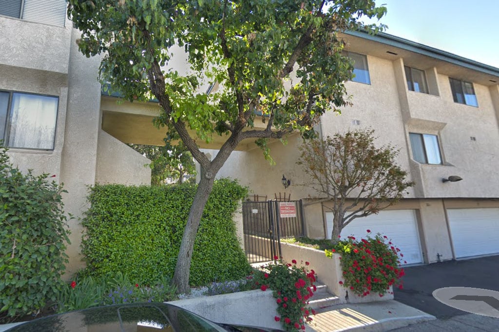 Shadow Ranch Townhomes in West Hills, CA