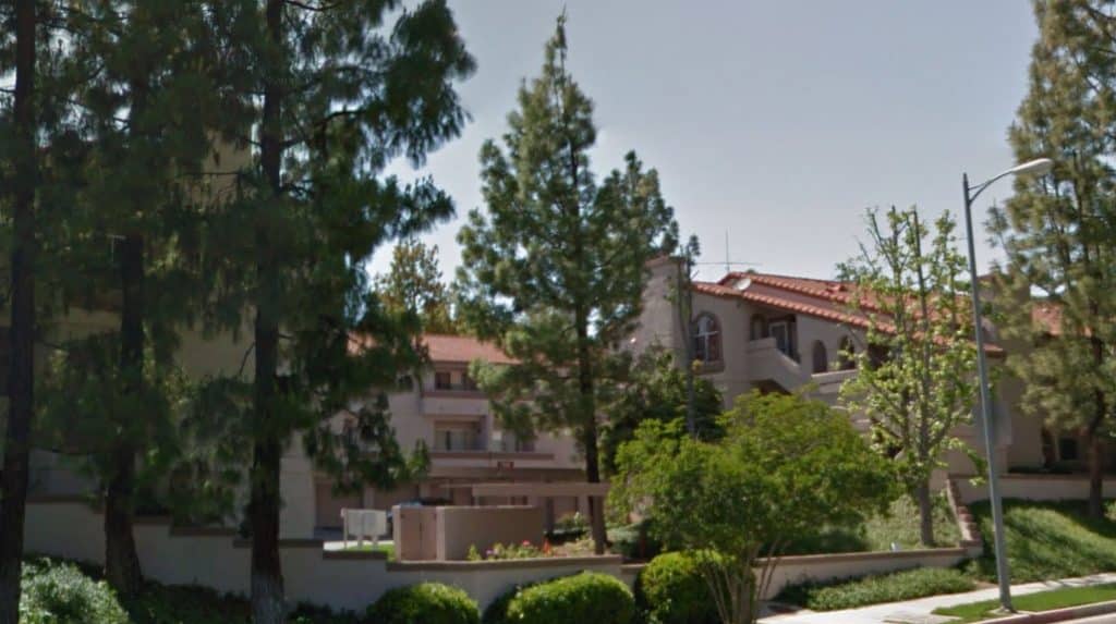 Valley West Condominiums Community in West Hills
