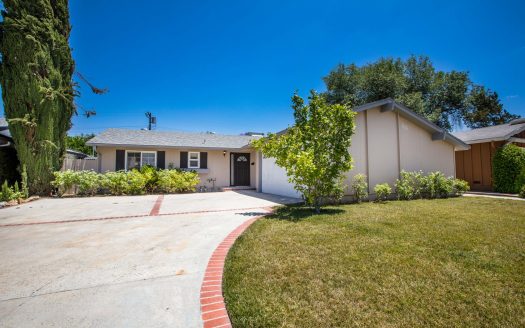 6168 Peterson Avenue, Woodland Hills