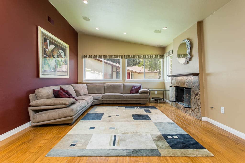 8422 Samra Dr -West Hills Home for sale