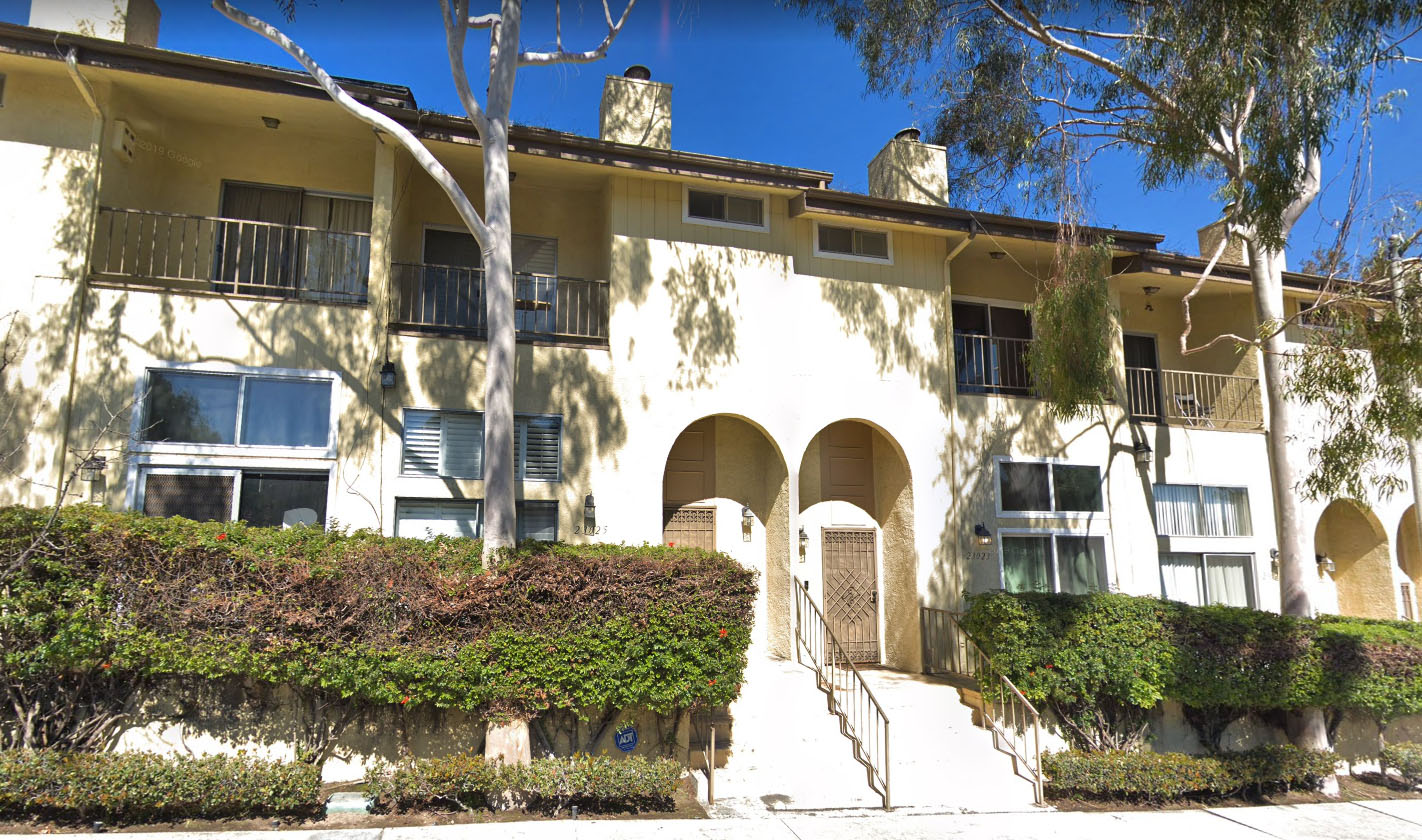 Via Del Valle Condos in Woodland Hills Via Del Valle Condos in Woodland Hills