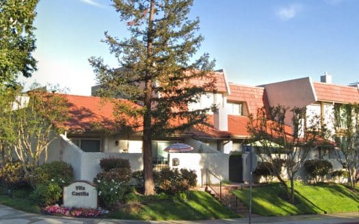 Villa Castilla Condos in Woodland Hills