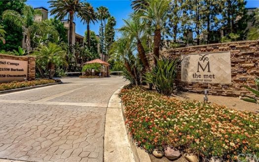 Met Warner Center Condo for sale