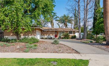 23055 Strathern St, West Hills