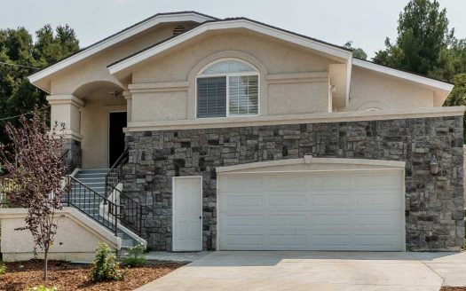 23594 Valley View Rd