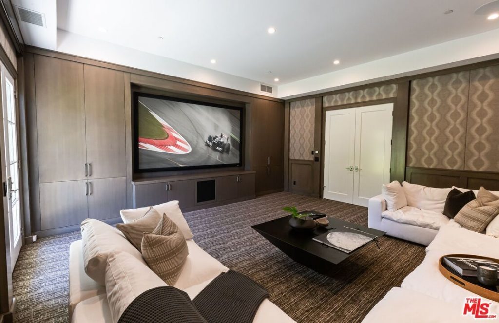 Hidden Hills "The Weekend" Estate