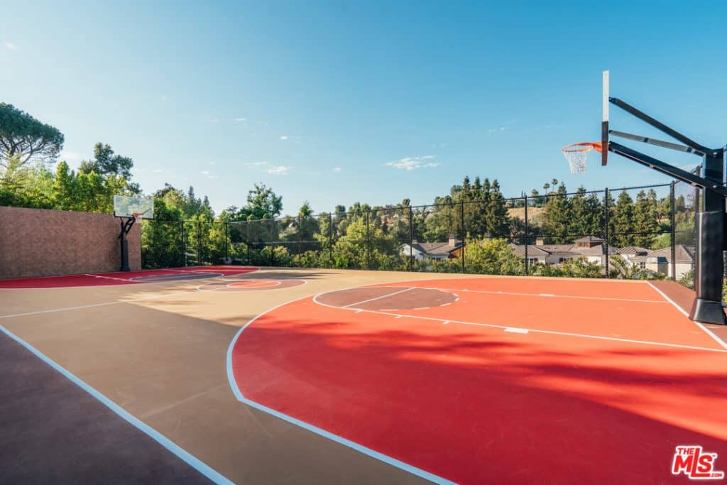 Hidden Hills "The Weekend" Estate