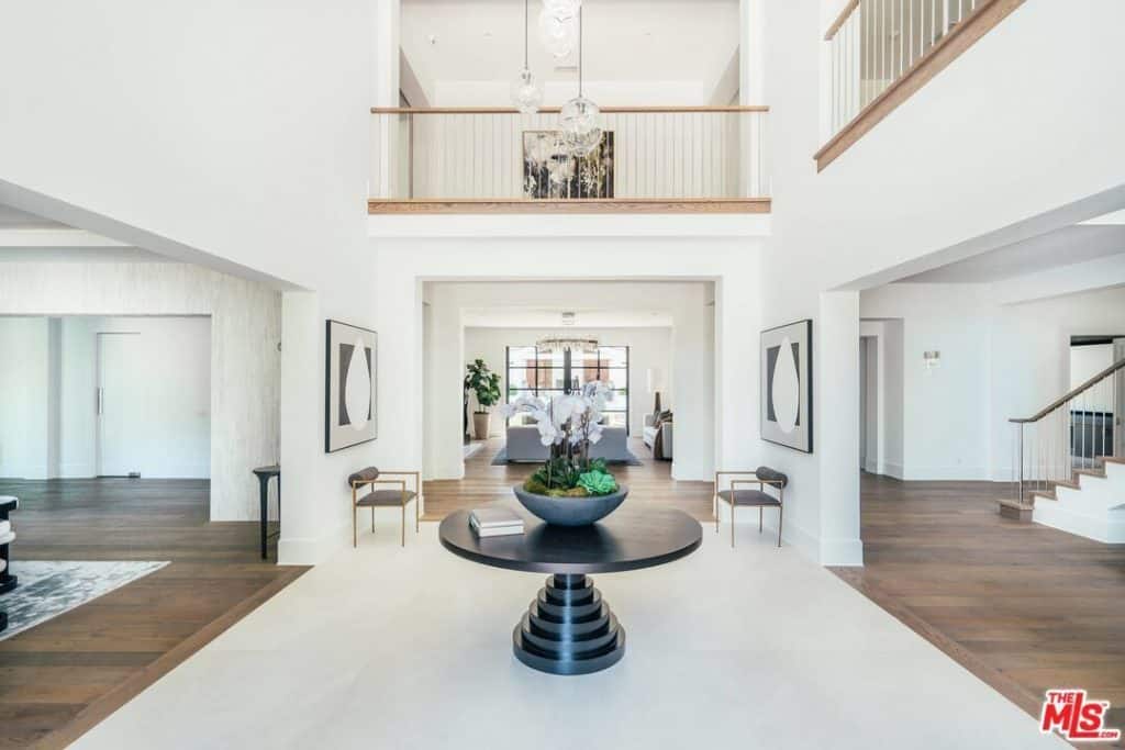 Hidden Hills "The Weekend" Estate