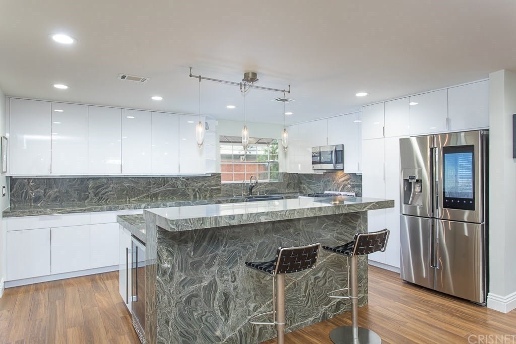 6919 Birchton Ave, West Hills, CA