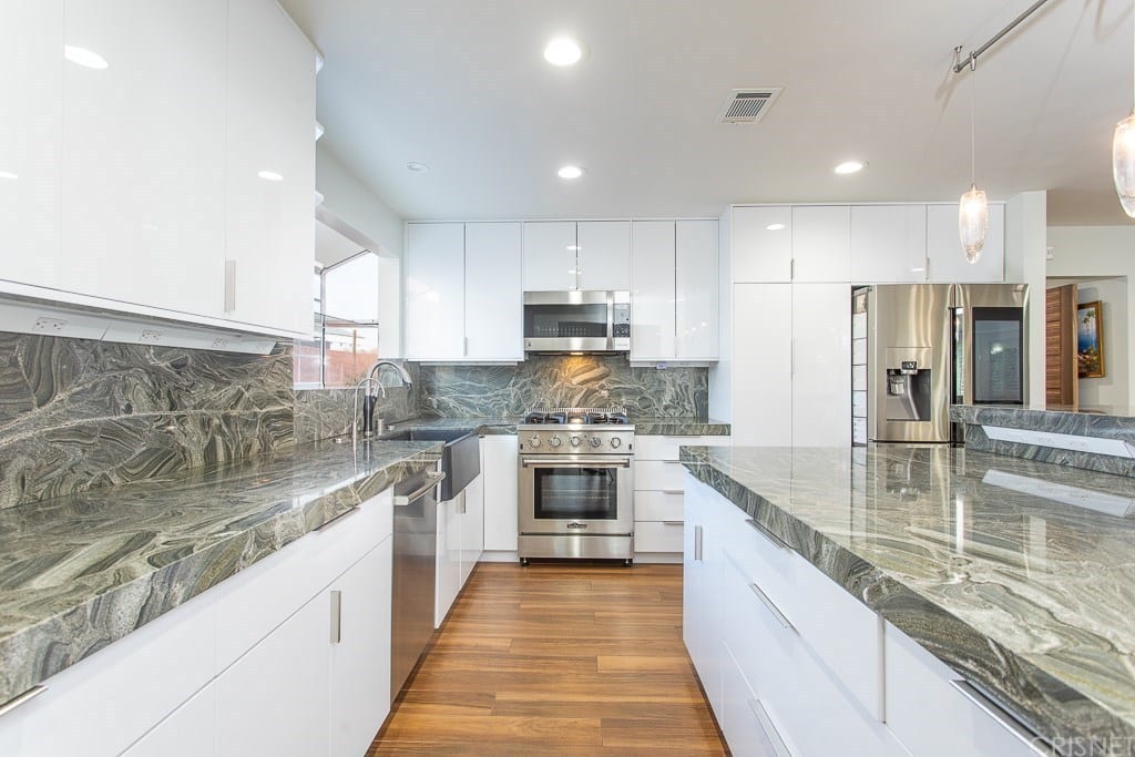 6919 Birchton Ave, West Hills, CA