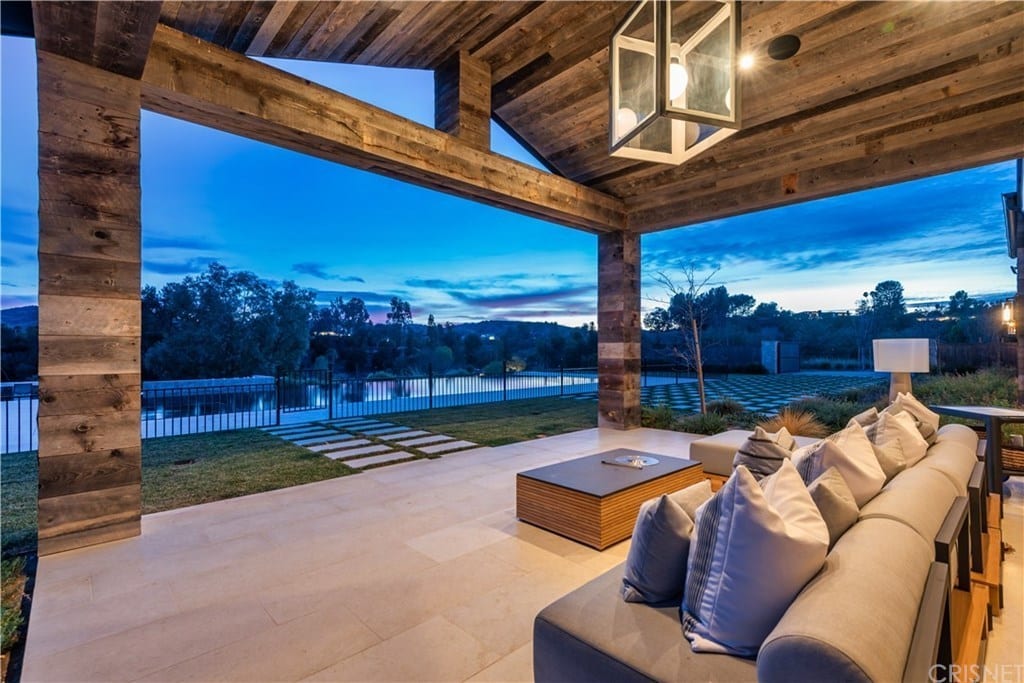 rustic contemporary Farmhouse