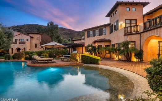 Agoura Hills Luxury Homes