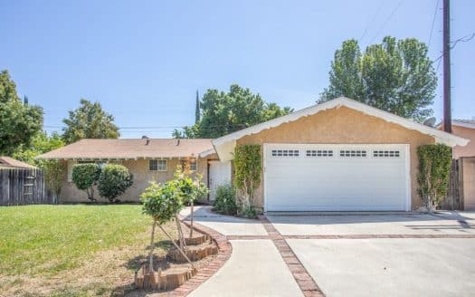 22858 Runnymede St, West Hills, CA 91307