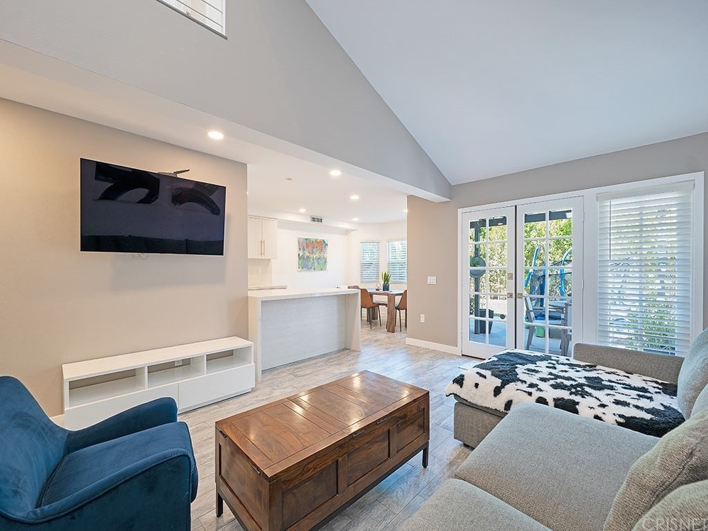 30496 Passageway Pl Unit P1, Agoura Hills, CA 91301