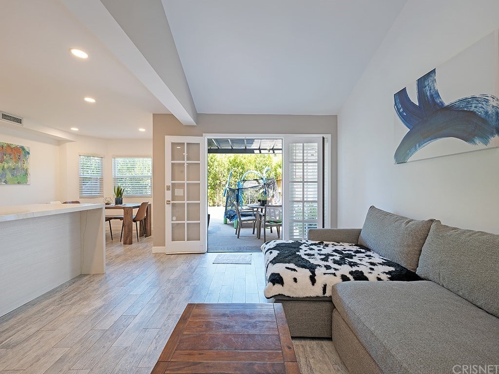 30496 Passageway Pl Unit P1, Agoura Hills, CA 91301