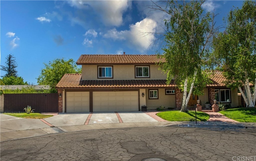 24540 Burr Ct, Santa Clarita, CA 91321