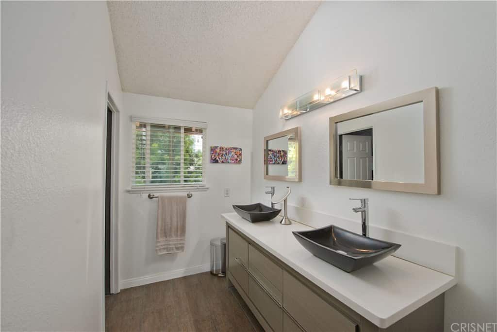 24540 Burr Ct, Santa Clarita, CA 91321