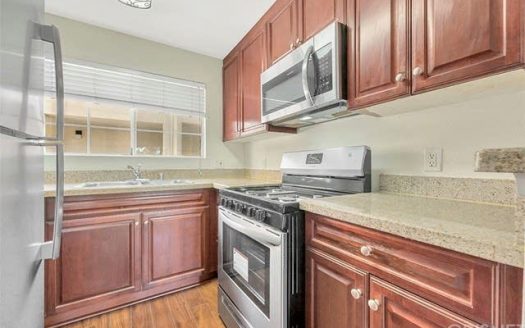 21550 Burbank Blvd APT 307, Woodland Hills, CA 91367