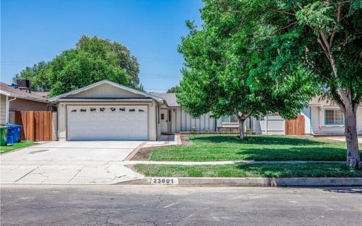 23801 Sylvan St, Woodland Hills, CA 91367