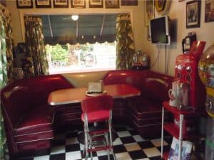 22942 Crespi St, Woodland Hills, CA 91364