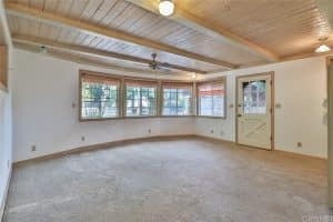 23121 Ostronic Dr, Woodland Hills, CA 91367