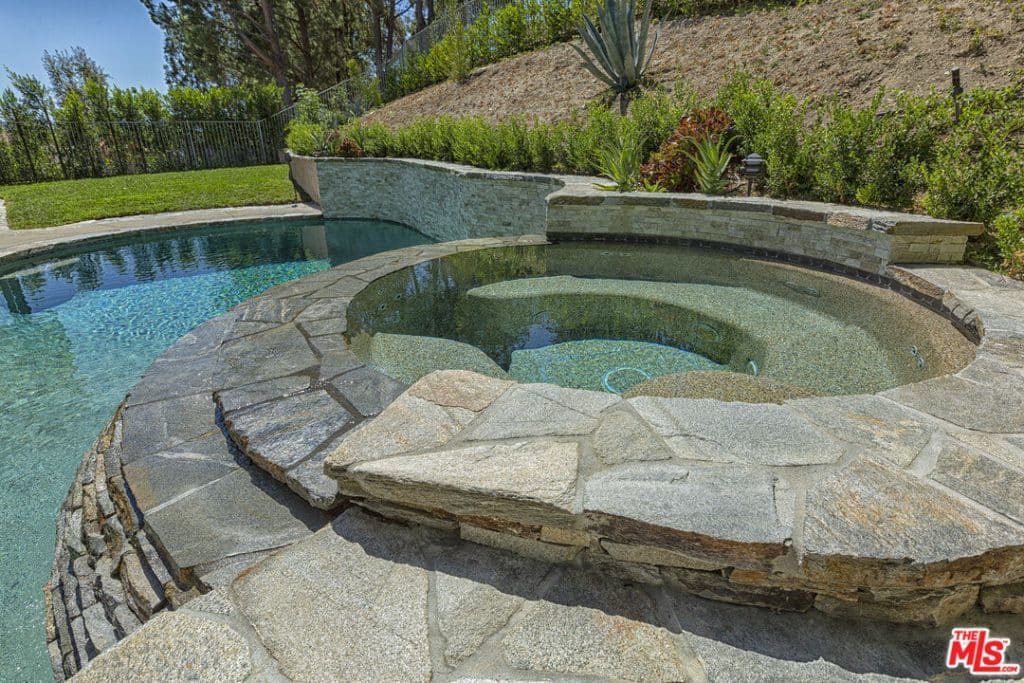 24074 Lance Pl, West Hills, CA 91307