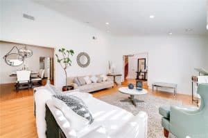 4416 Topanga Canyon Blvd, Woodland Hills, CA 91364