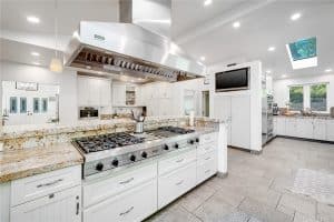 4416 Topanga Canyon Blvd, Woodland Hills, CA 91364