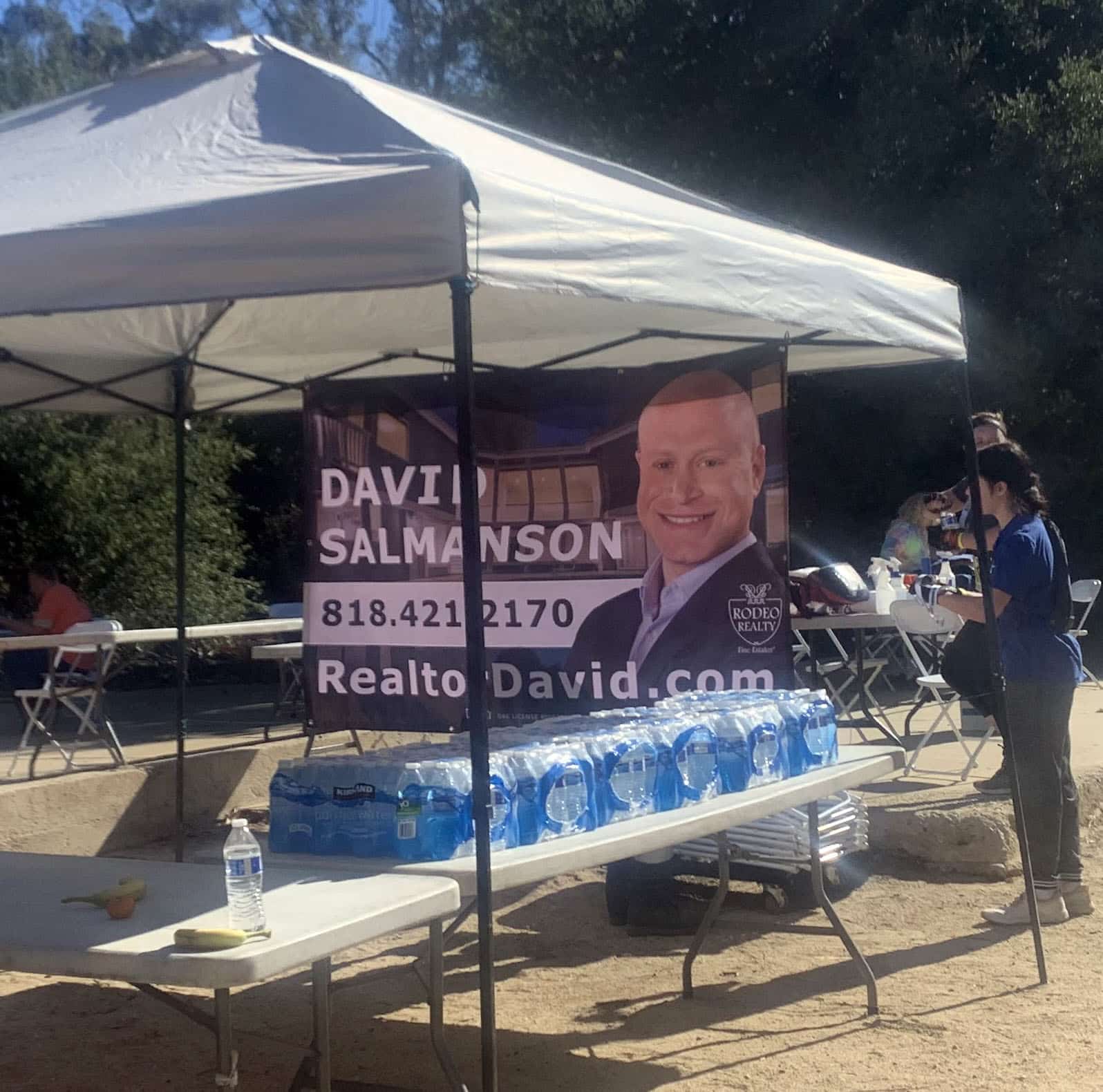 Simi Valley realtor contributes water