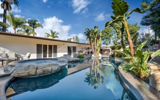 23612 Kivik St, Woodland Hills, CA 91367