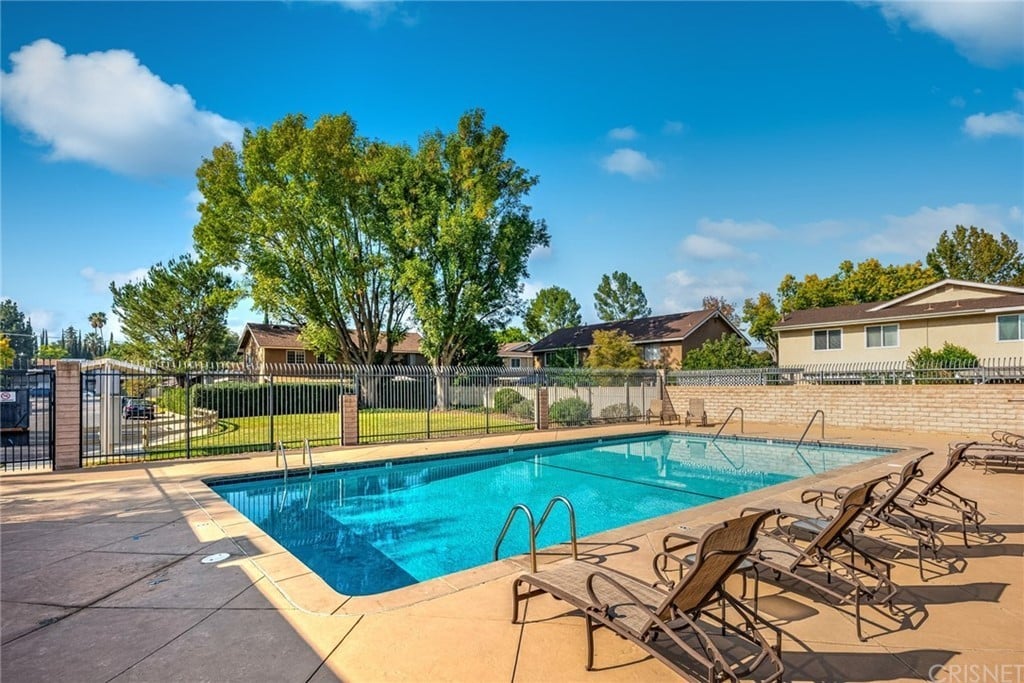 Pacifica Park Fallbrook condos pool