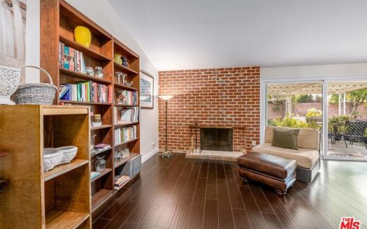 20518 Michale St, Winnetka, CA 91306