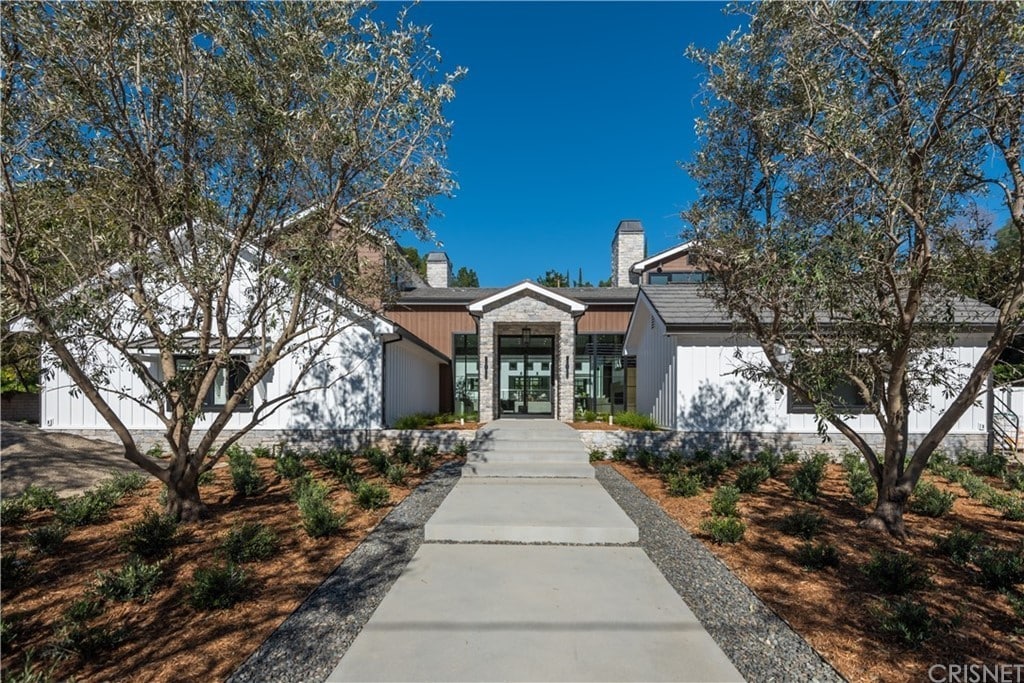 Hidden Hills Luxury Estate