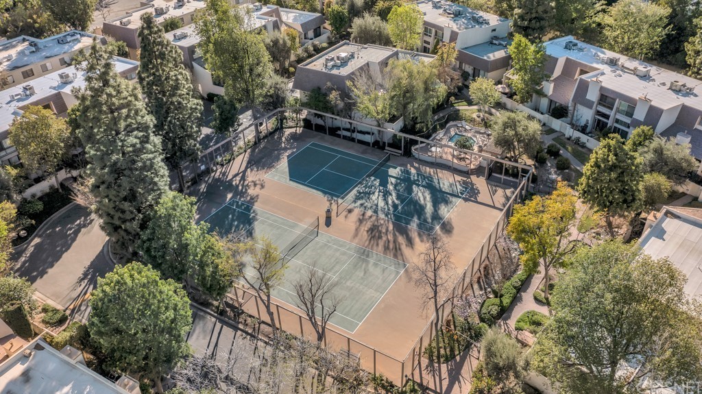 6145 shoop ave Woodland Hills