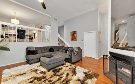 6145 shoop ave Woodland Hills