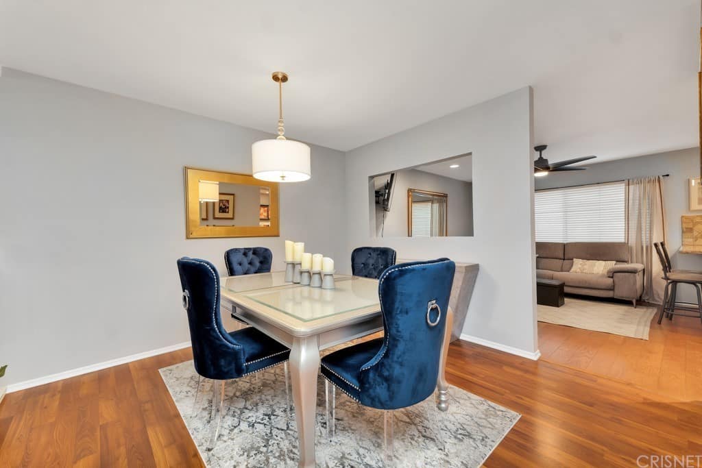 6145 shoop ave Woodland Hills