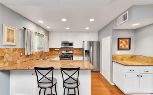 6145 shoop ave Woodland Hills