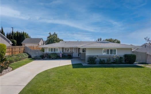 15812 El Soneto Dr, Whittier, CA 90603