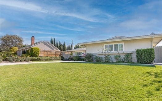 15812 El Soneto Dr, Whittier, CA 90603