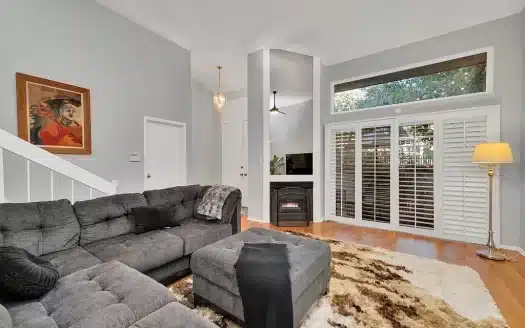 6145 Shoup Ave UNIT 50 Woodland Hills, CA, 91367